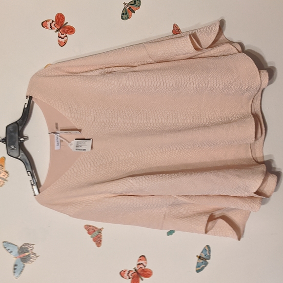 Calvin Klein textured bell sleeve blouse Plus size - Picture 5 of 7